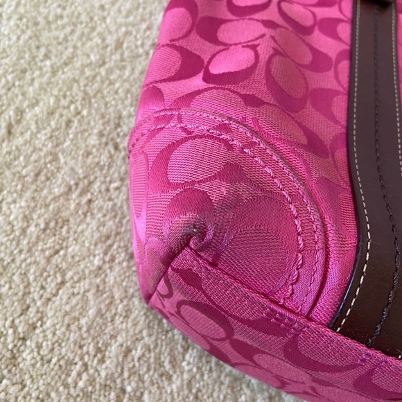 Coach Signature Hampton Tote Handbag Magenta - Picture 8 of 8